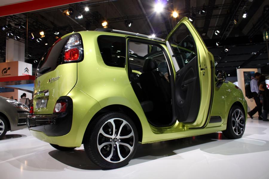  Citroen C3 Picasso 2009 года  (фото 73 из 242)